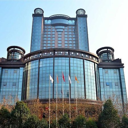 Embassador International Hotel Сиан Екстериор снимка