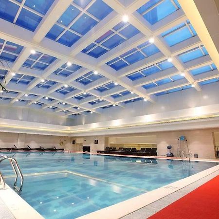 Embassador International Hotel Сиан Екстериор снимка