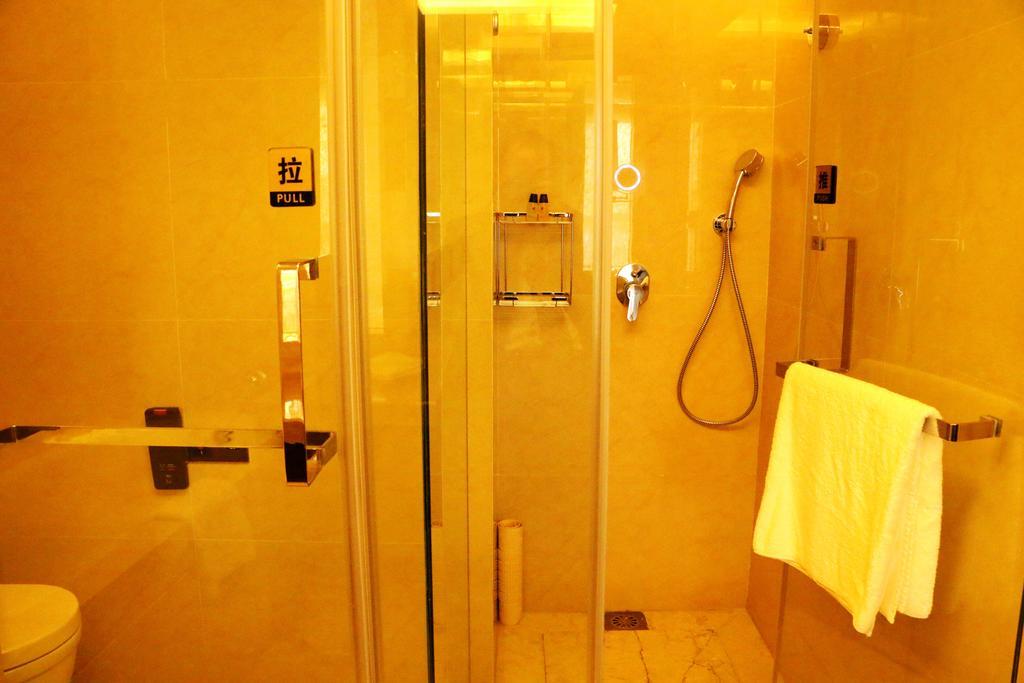 Embassador International Hotel Сиан Екстериор снимка