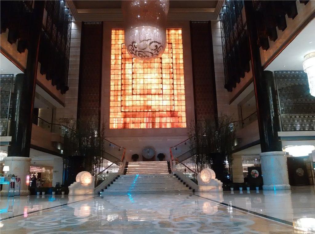 Embassador International Hotel Сиан Екстериор снимка