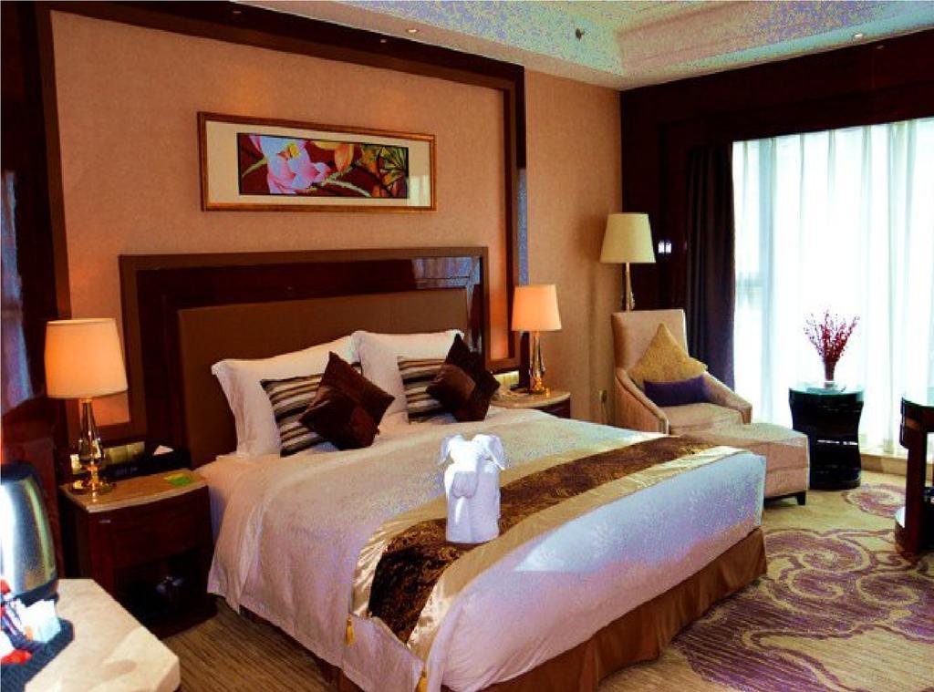 Embassador International Hotel Сиан Екстериор снимка