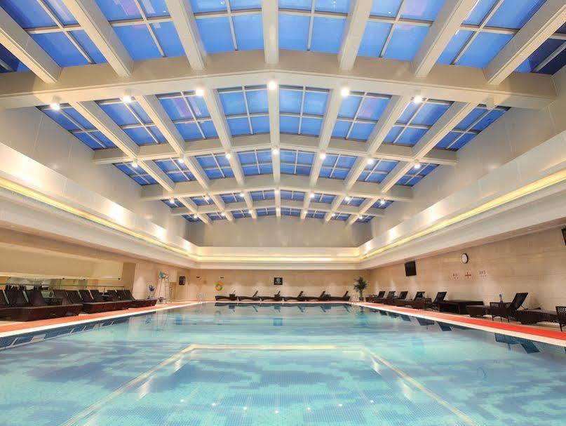 Embassador International Hotel Сиан Екстериор снимка