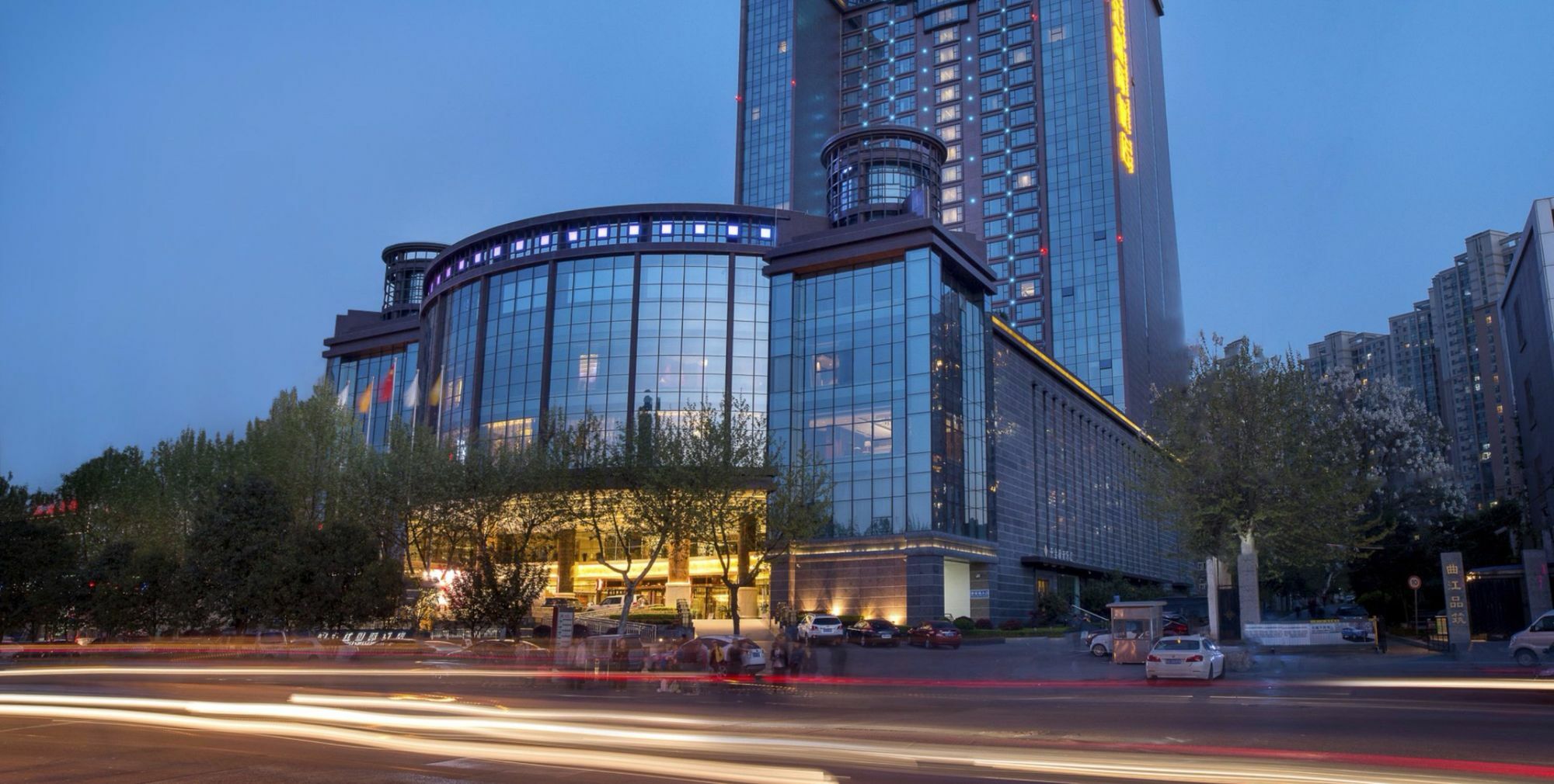 Embassador International Hotel Сиан Екстериор снимка